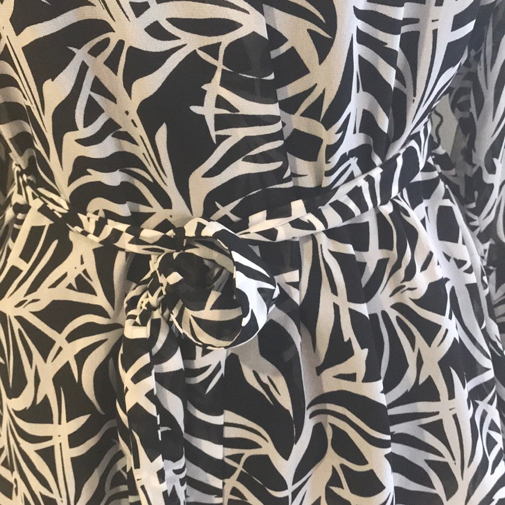 Light wear blouse - Picture 2 of 6
